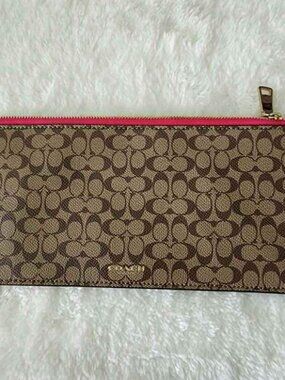 Coach Signature Envelope Clutch Pouch Brown Fuchsia